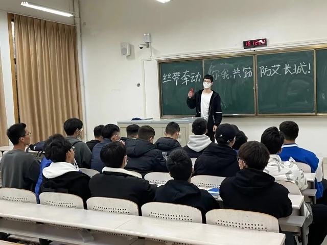 1.webp.jpg 1.webp.jpg